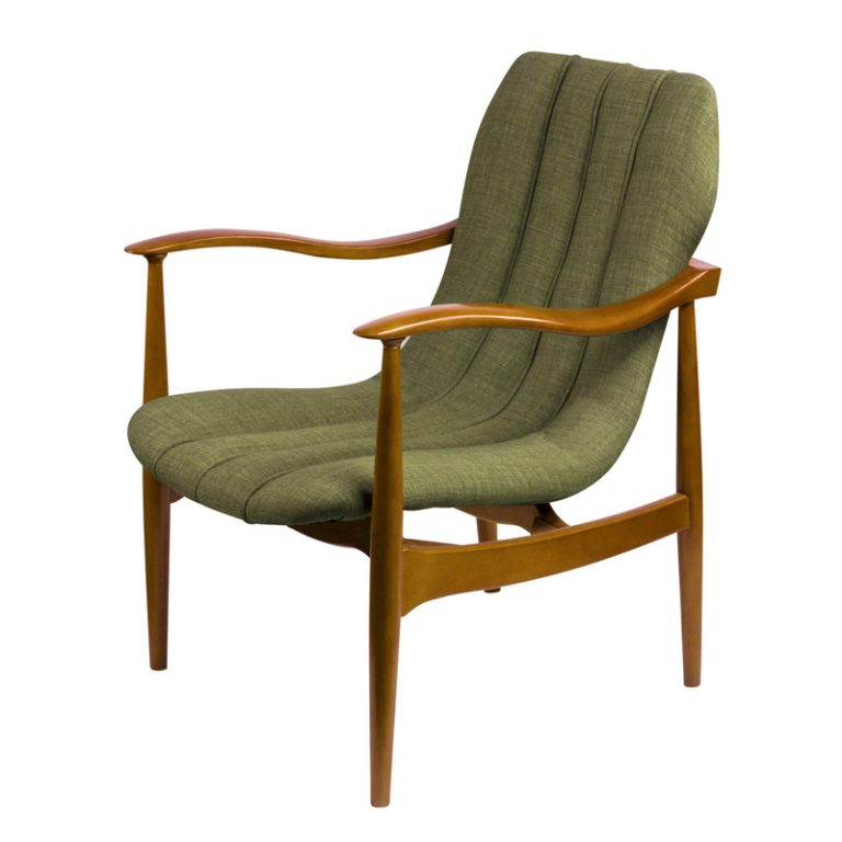Ash wooden lounge chair